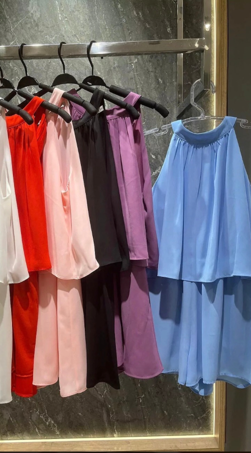 Macaquinho Crepe Gola Alta